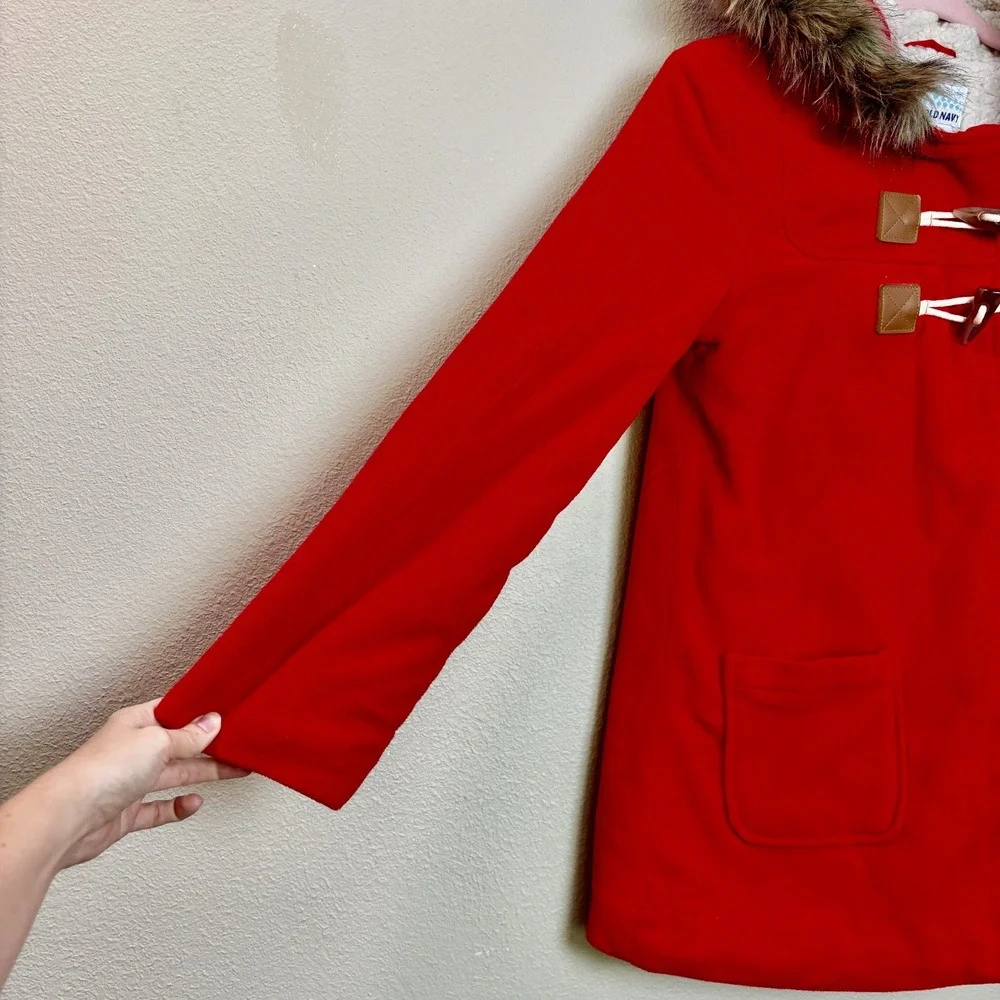 Girls Red Old Navy Hoodie (faux‎ fur trim) Jacket  XL 14 Zip &Toggle buttons